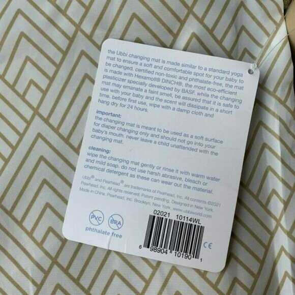 Ubbi On The Go Travel Diaper Beige and White Changing Mat with bag baby NWTs - Picture 3 of 7